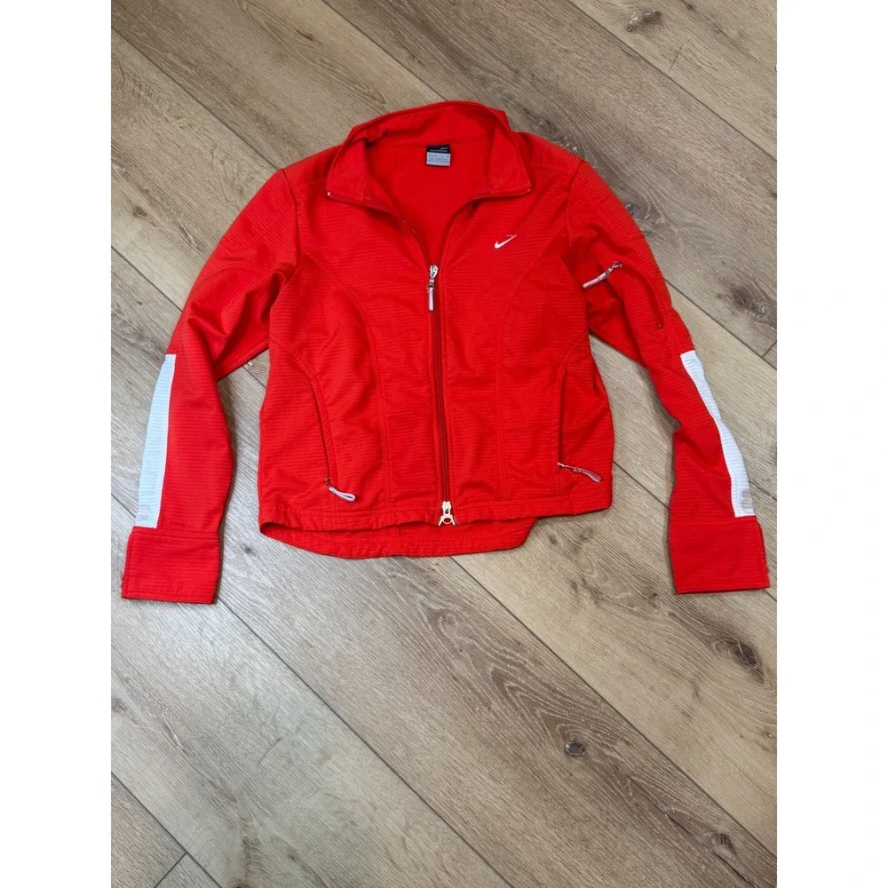 Nike Sphere Dry Womens Red Full Zip Running Jacket Size M Track Workout Training